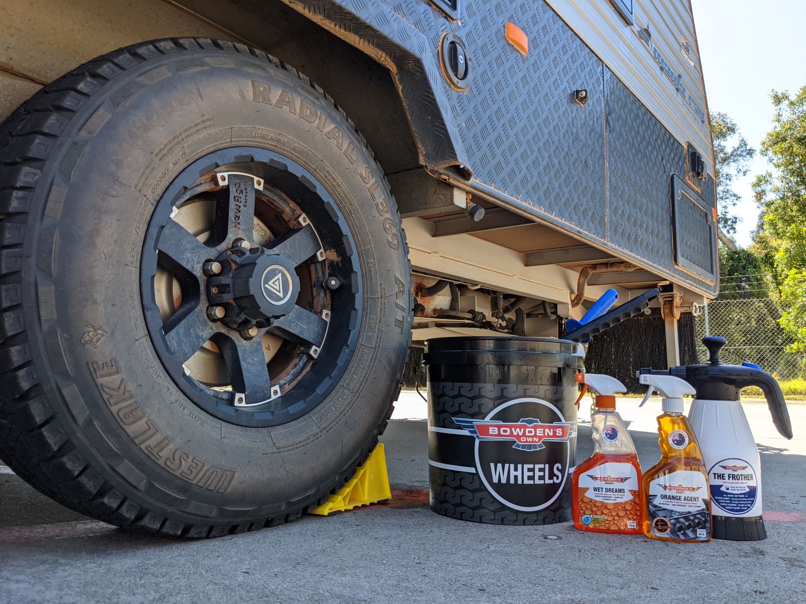 How to use our car care products Exterior how to guides Cleaning and caring for your Caravan